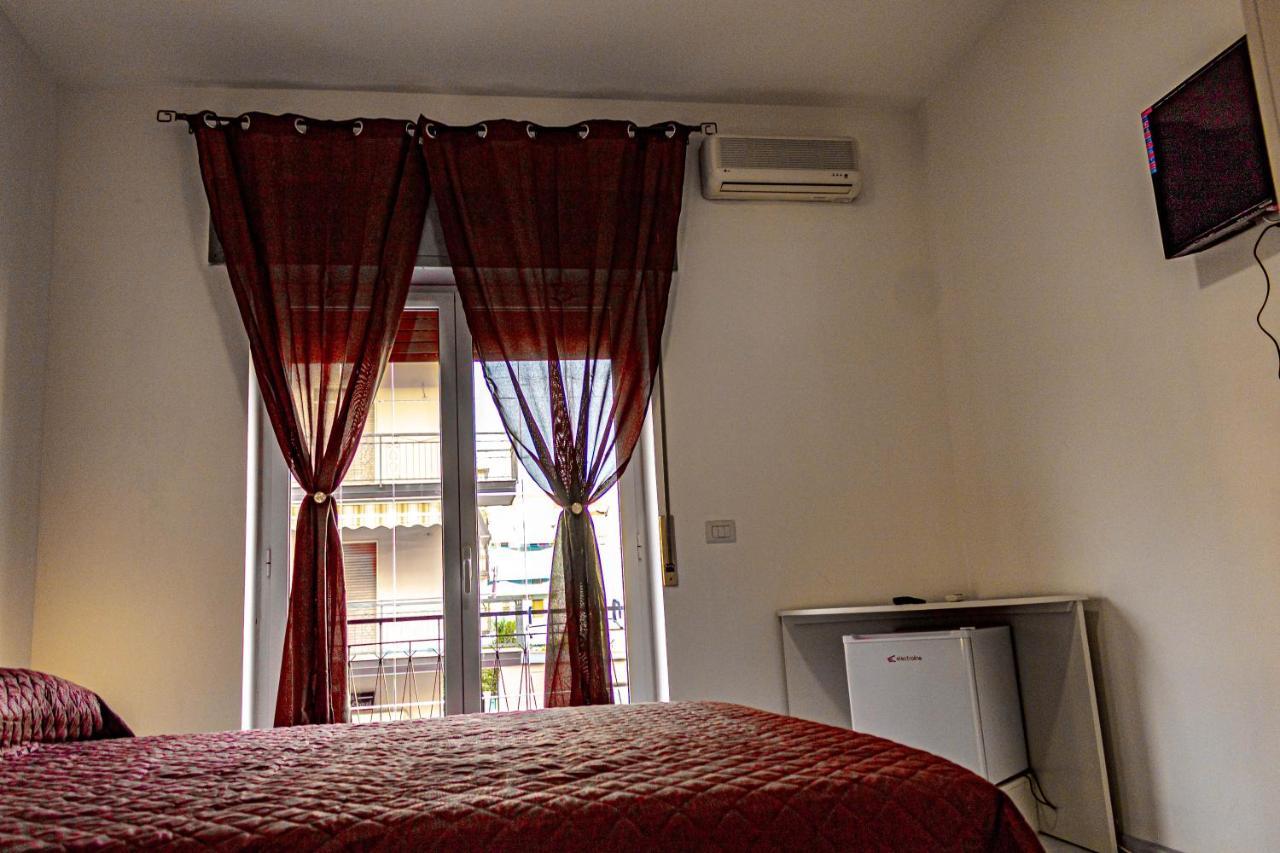 Bed End Breakfast Mediterraneo Scalea Exterior photo